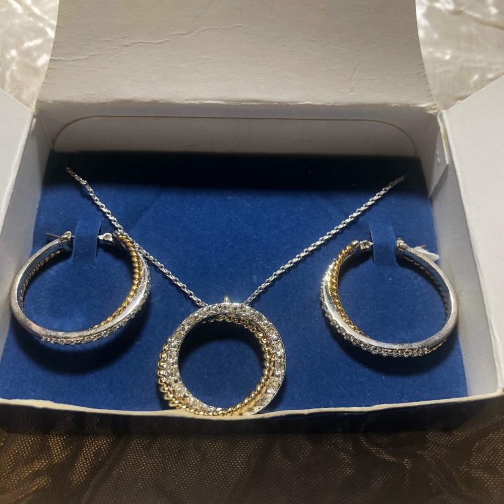 Two Tone Necklace and Earring Set